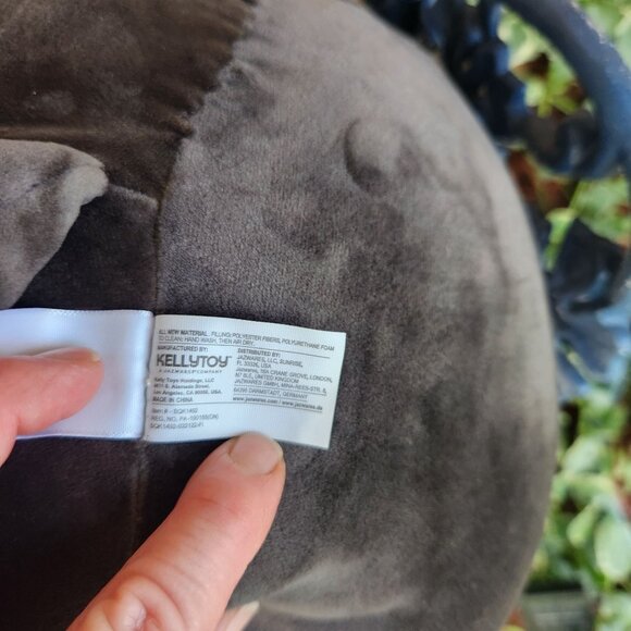 2022 Squishmallows Selma The Skunk New with Tags 15" H x 16" L x 8" W - Picture 8 of 8